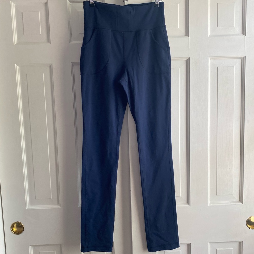 Navy blue Lululemon leggings size 6